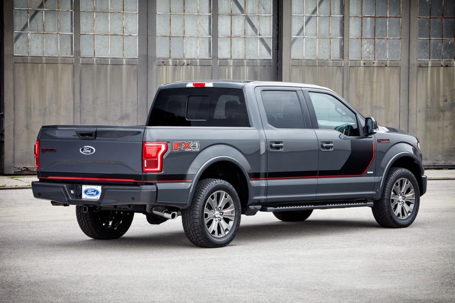  Ford F-150 Lariat Apperance Package 2016 года  (фото 6 из 9)